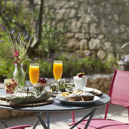 Hotel Leivatho Svoronata