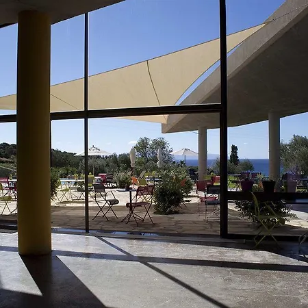Leivatho Hotel