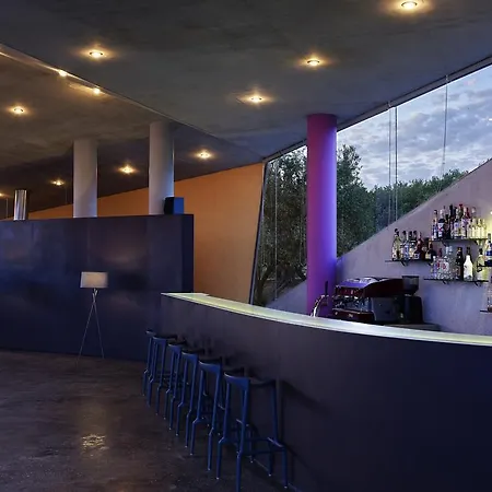 Leivatho מלון 4*