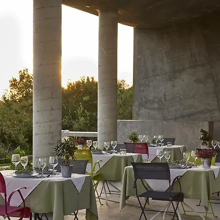 Leivatho 4* סבורונטה