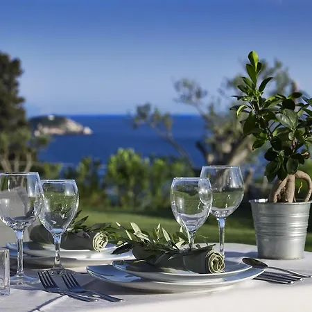 Leivatho Hotell 4*