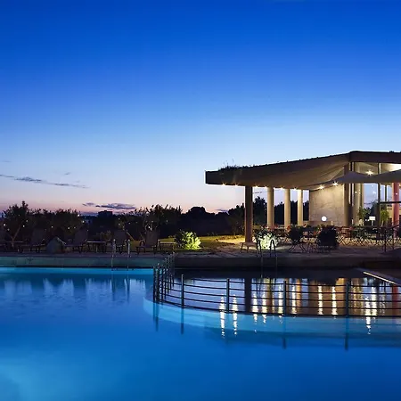 Leivatho Hotell 4*
