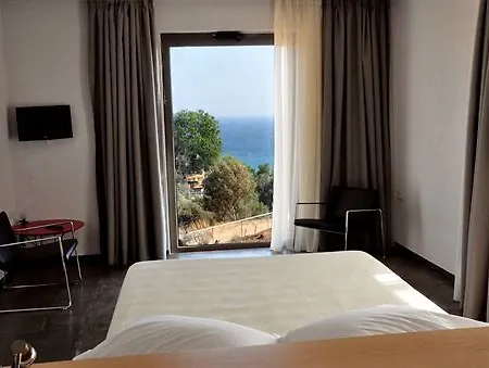 Leivatho Hotell 4*