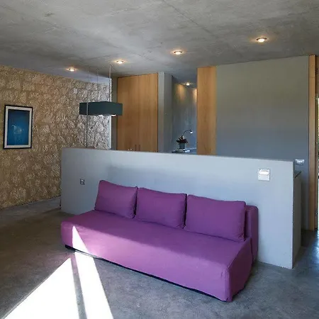 Leivatho Hotell Svoronata