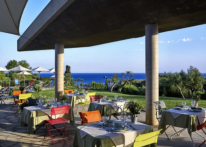 Hotel Leivatho Svoronata