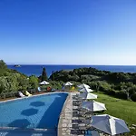 Leivatho Otel 4*