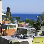 Otel Leivatho 4*