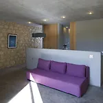 Otel Leivatho 4*