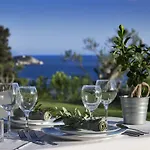 Leivatho Otel 4*