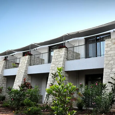 Otel Leivatho Svoronata