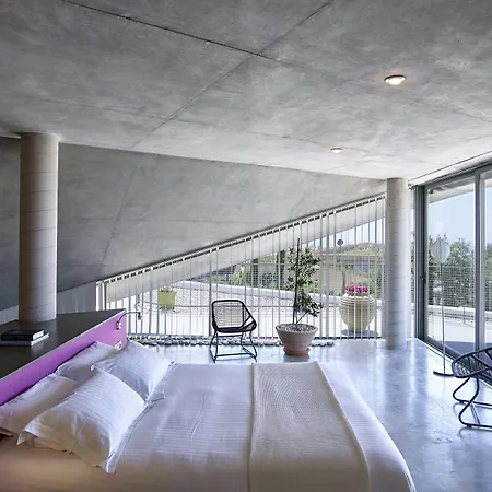 Leivatho Hotel 4*