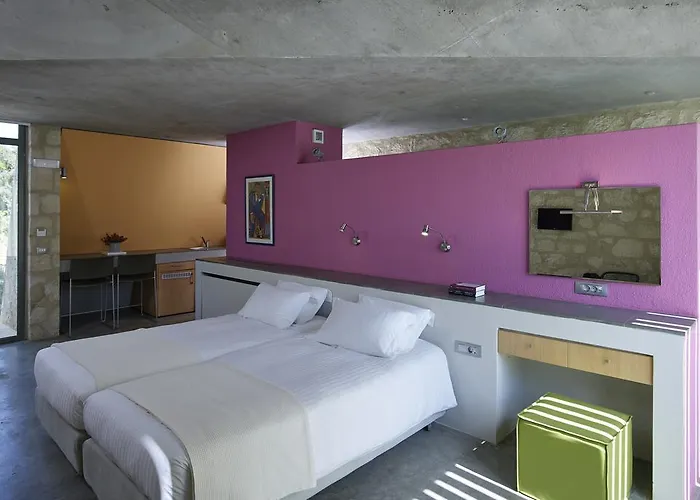 Leivatho سفوروناتا