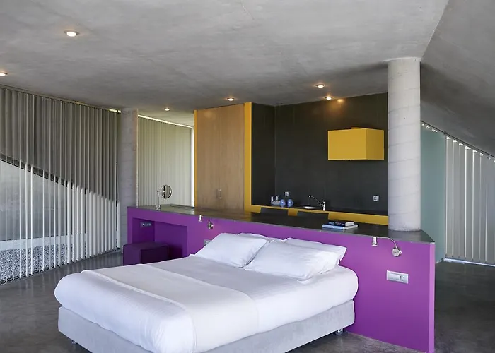 Leivatho سفوروناتا