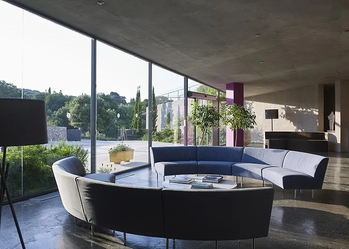 Leivatho מלון סבורונטה