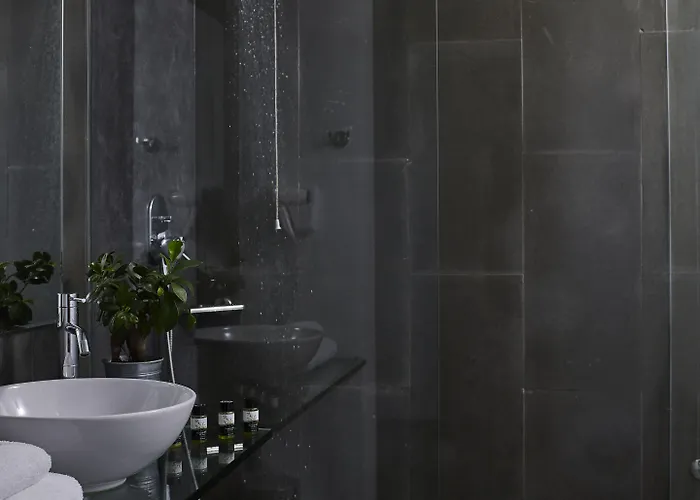 Leivatho 4* סבורונטה